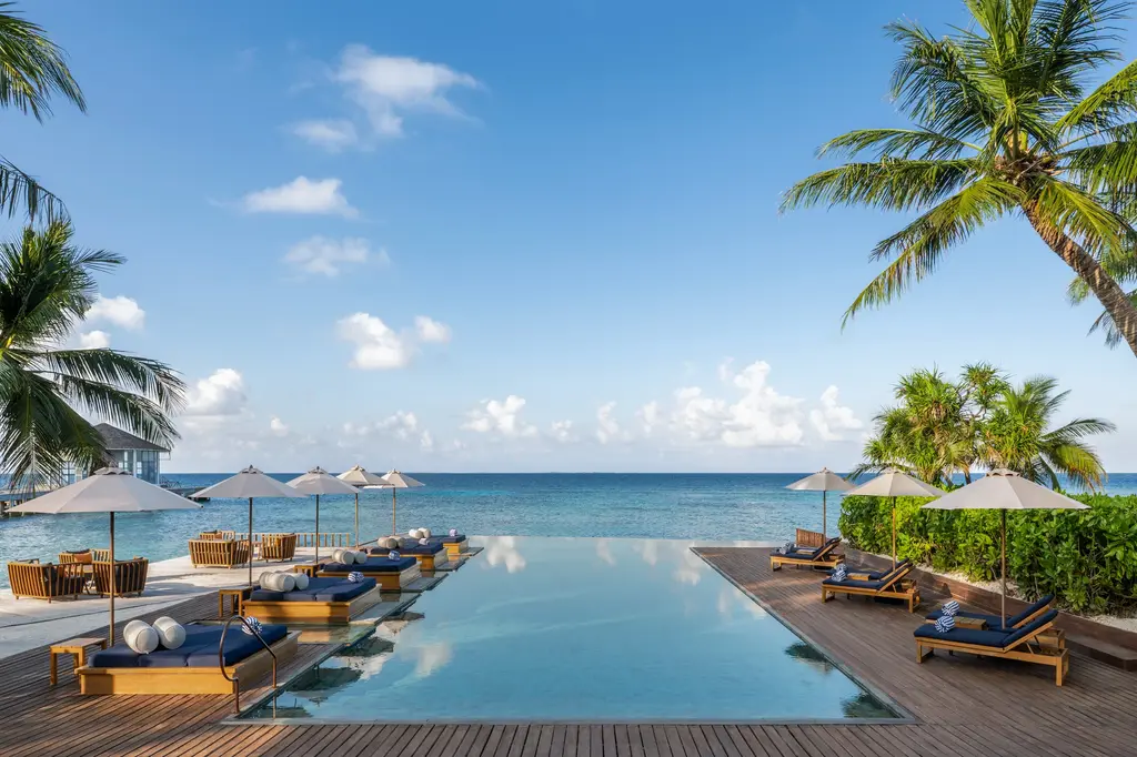 The Halcyon Private Isles Maldives, Autograph Collection image 2