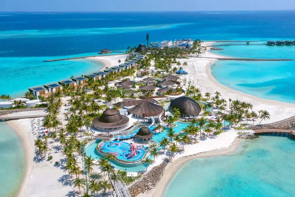 Centara Mirage Lagoon Maldives image 1