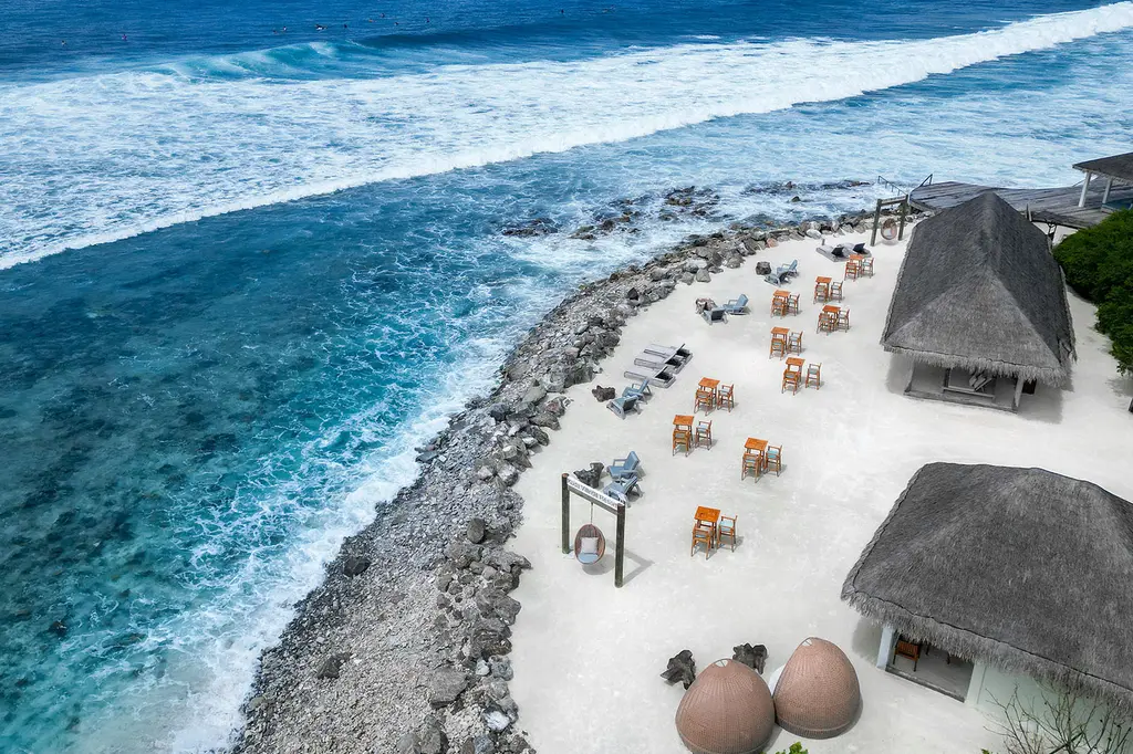 Kuda Villingili Resort Maldives image 10