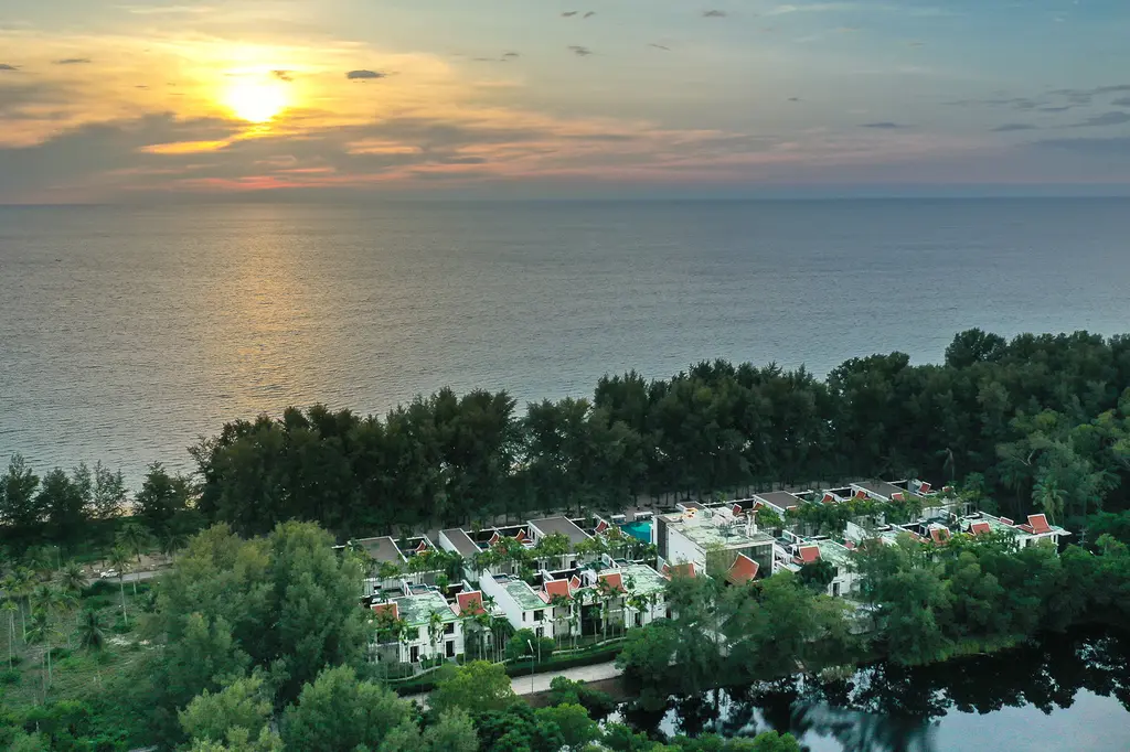 Maikhao Dream Villa Resort & Spa image 4