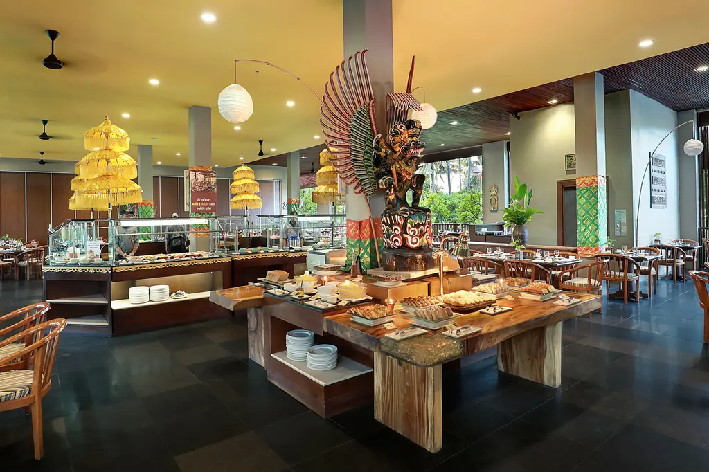 Legian Beach Hotel Bali image 6
