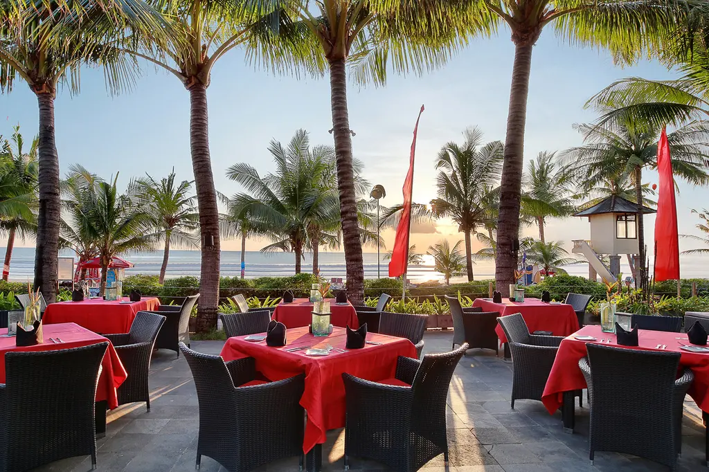 Legian Beach Hotel Bali image 8