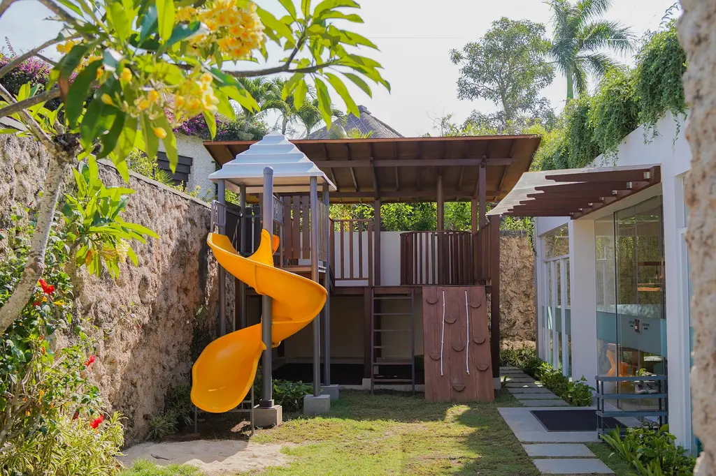 Samabe Bali Suites & Villas image 12