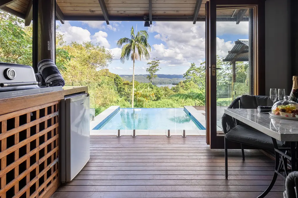 Misty View Cottages image 12