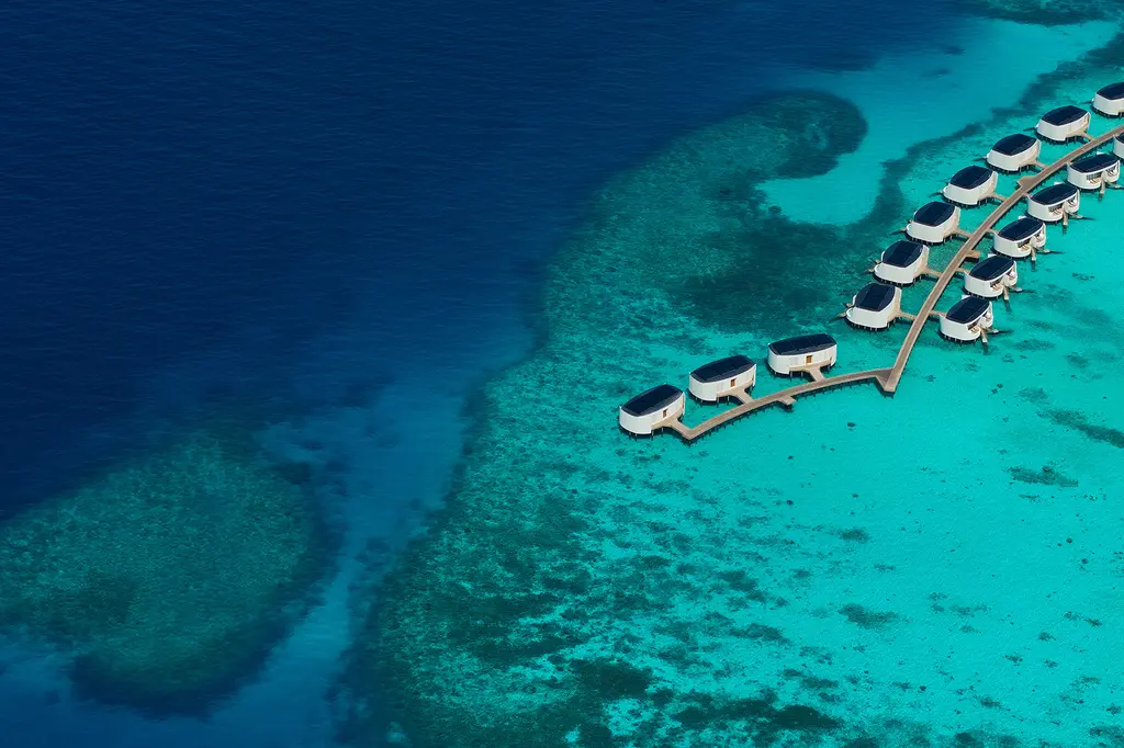 Centara Grand Lagoon Maldives image 20