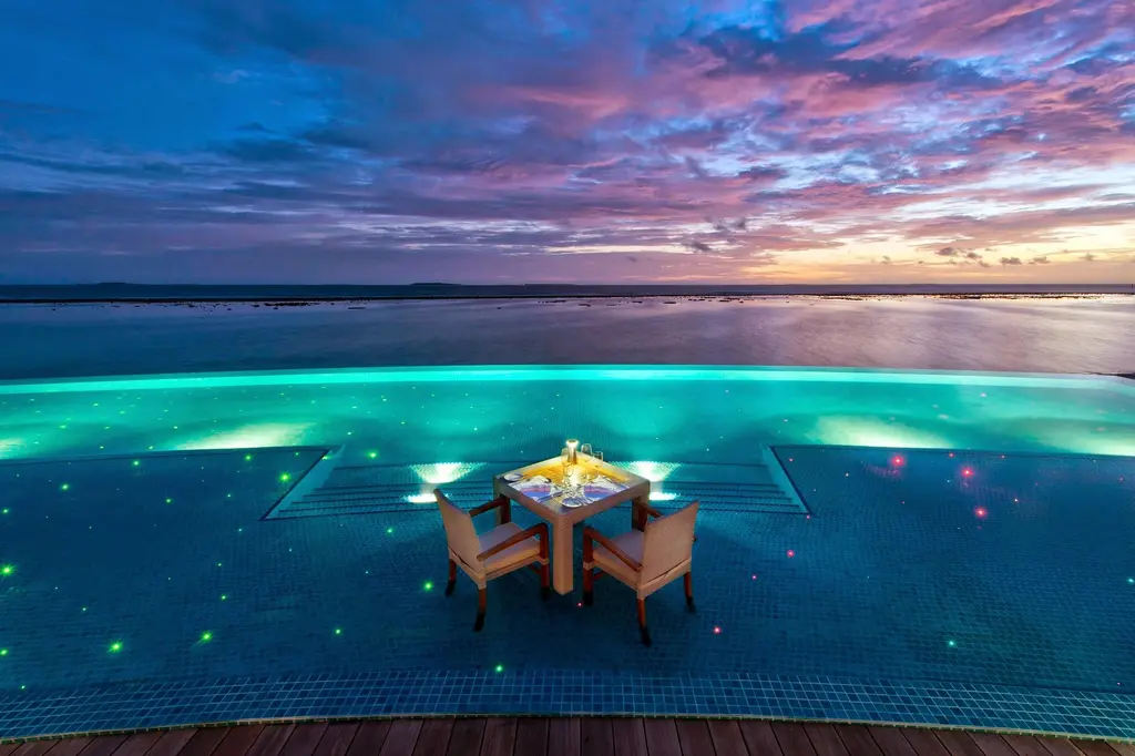 Hideaway Beach Resort & Spa image 5