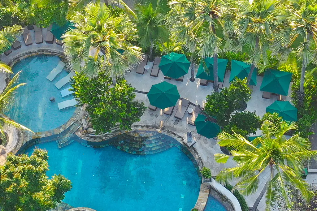 Legian Beach Hotel Bali image 2