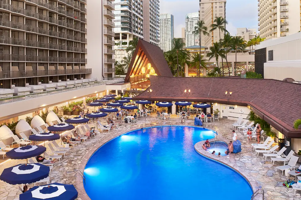 OUTRIGGER Reef Waikiki Beach Resort image 5